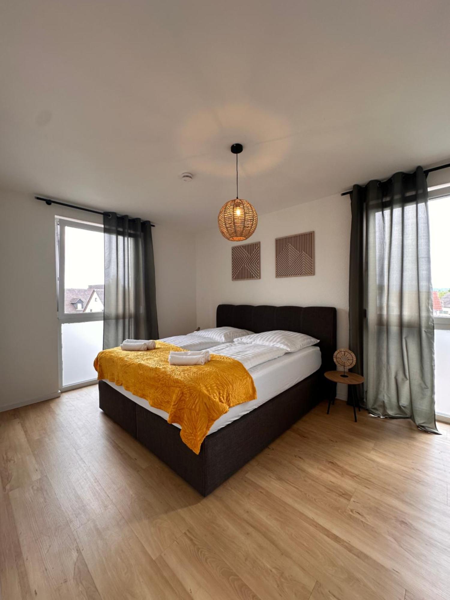 Amao-Sepia I 86Qm I King-Size Beds I Netflix I Privat Balcony I Free Parking I Near Europapark Appartement Rheinhausen Buitenkant foto